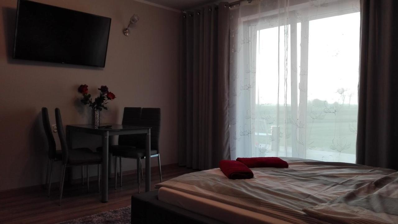 FalkowoTropikalna Odnowa住宿加早餐旅馆 外观 照片